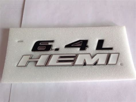 NEW 2012 2018 6.4L black + HEMI EMBLEM -in Automotive Interior Stickers ...