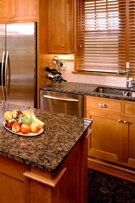 50+ Popular Brown Granite Kitchen Countertops Design Ideas