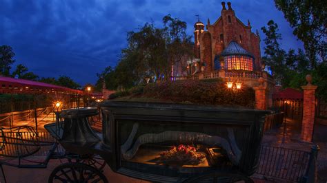 Haunted Mansion is Open Again at Disney's Magic Kingdom! - AllEars.Net