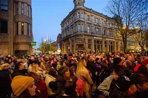 The best pictures from Newport Christmas light switch-on 2021 - Wales ...