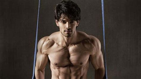 5 pictures of Sooraj Pancholi that will make you renew your gym ...