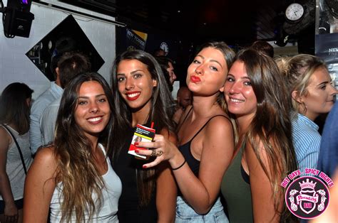 Albufeira: vita notturna e locali | Nightlife City Guide