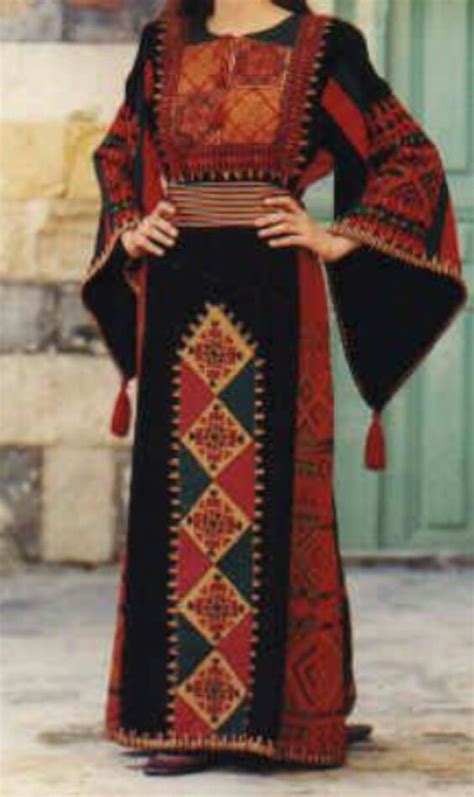 Traditional jordanian dress | Middle Eastern Dress | Pinterest ...