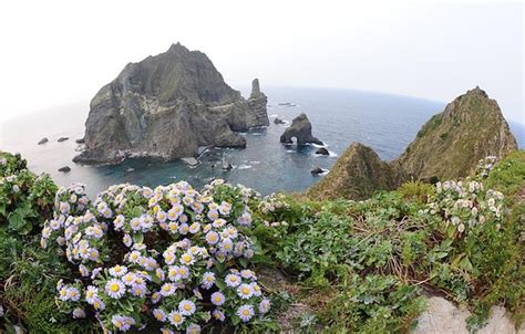 Visit Dokdo - A Beautiful but Disputed Island of South Korea | KTP