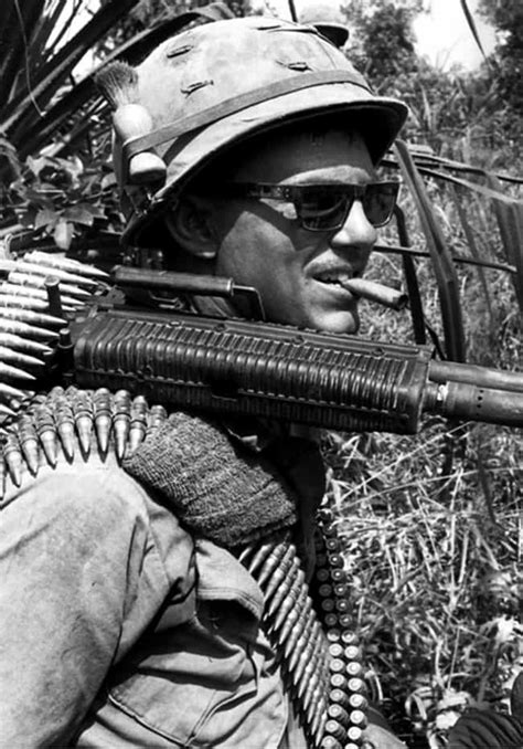 31 Incredible Old Photos of Soldiers in Vietnam