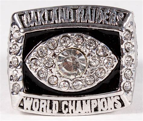 Fred Biletnikoff Raiders High Quality Replica Super Bowl XI Championship Ring | Pristine Auction