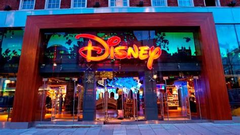 The Disney Store | Disney shop, London toy, Disney store