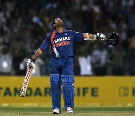 Sachin Tendulkar makes history 200 Not Out - Photos |CINEMA GALLERY