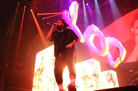 Concert Review: J. Cole, ‘KOD Tour’; Toyota Center | 97.9 The Box