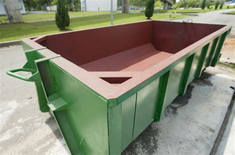 RORO (Roll-on Roll-off) Bins - Perstorp A Leader in Waste Handling