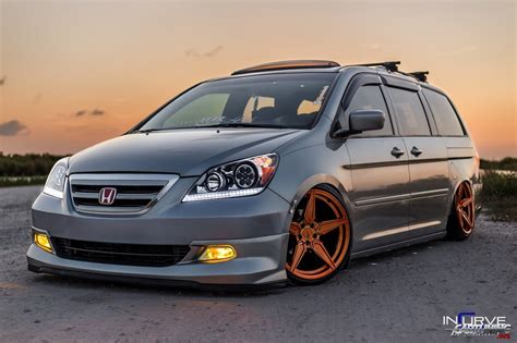 Stanced Honda Odyssey