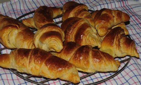 my discovery of Bread: Croissants with sourdough, what a success!