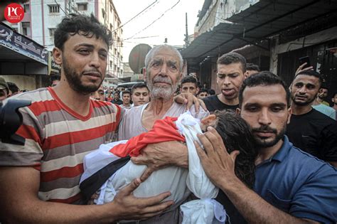 IN PHOTOS: Palestinians Bury Latest Victims of Israeli Bombing of Gaza ...