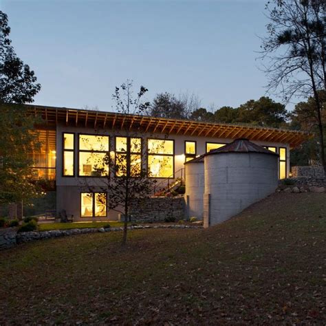 North Carolina farmhouse by Buildsense combines rustic and modern features | Dezeen | Bloglovin’