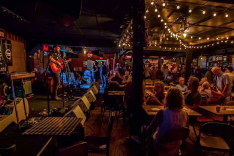 9 Nashville Restaurants With Outstanding Live Music - American Eats