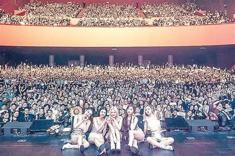 ITZY Premiere Showcase Tour ‘ITZY? ITZY’ in Manila | Philstar.com