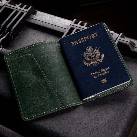 Nomad Passport Holder (Navy) - Men In Cities - Touch of Modern