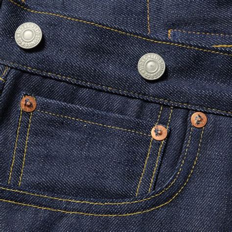 What are suspender buttons? Denim FAQ answered by Denimhunters