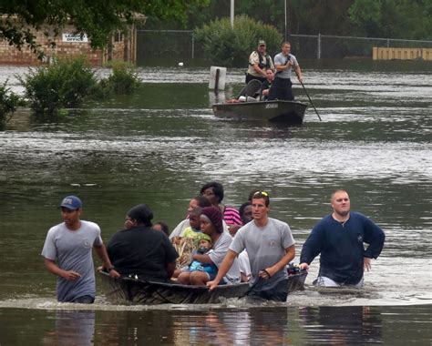 Powerful Floods Tear Through Florida - ABC News