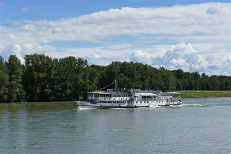 Pourquoi pas une croisière fluviale dans des lieux insolites ? - 38000 Km