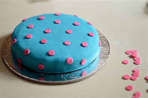 Fondant recipe – 2 Bliss of Baking