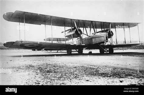 Vickers Vimy FB 27A bomber plane with Fiat engines, WW1 Stock Photo ...