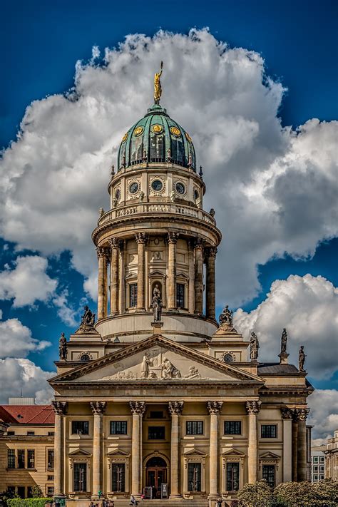 The French Cathedral in Berlin on Gendarmenmakt | French cathedrals, Cathedral architecture ...