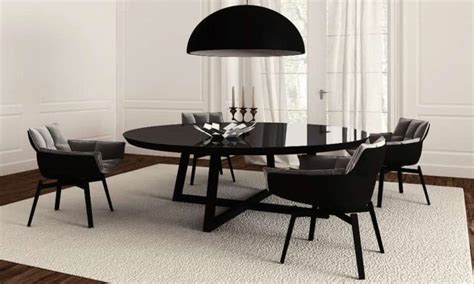 How to decor black dining table