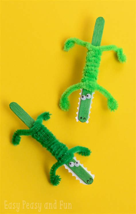 Craft Stick Crocodile Craft - Easy Peasy and Fun