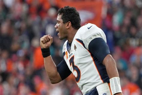 Russell Wilson details the real reason he was benched by the Broncos ...