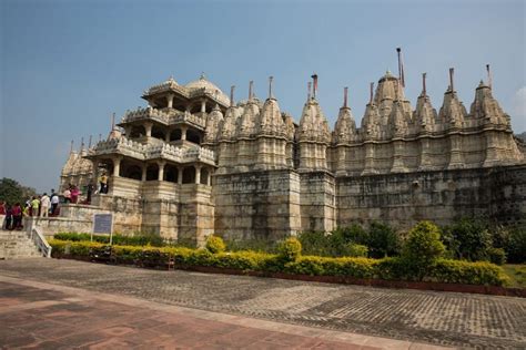 How to Visit Ranakpur Temple on a Road Trip through India – Earth Trekkers