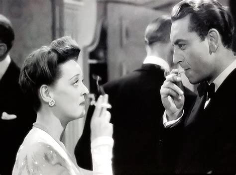 Bette Davis and Paul Henreid in Now Voyager (1942) Screenshot by Annoth... Uploaded by www ...