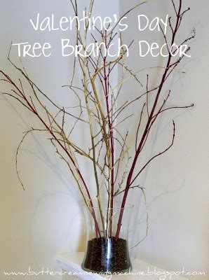 Buttercream and a Sewing Machine: Tutorial: Quick V-Day Tree Branch Decor