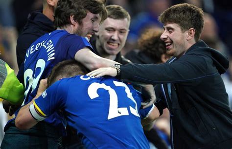 Everton fans go wild after stunning comeback saves Premier League ...