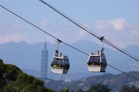 Taipei: Maokong-kabelbaan & Taipei Zoo of Taiwan Tea Combo | GetYourGuide