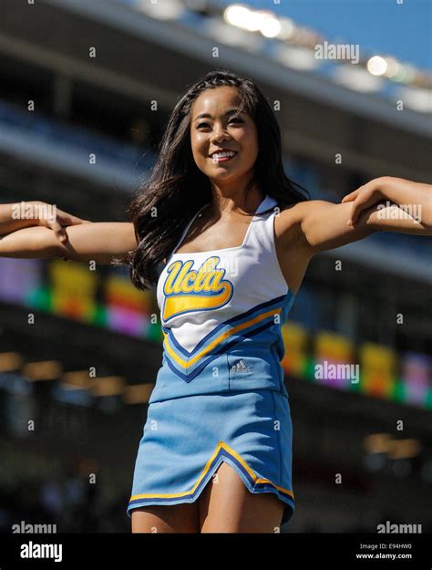 Berkeley USA CA. 18th Oct, 2014. UCLA Cheerleaders during NCAA Football ...