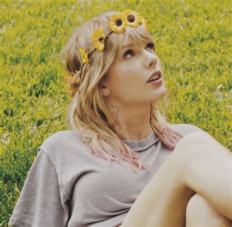 Lover photoshoot | Lover photoshoot, Taylor swift, Taylor