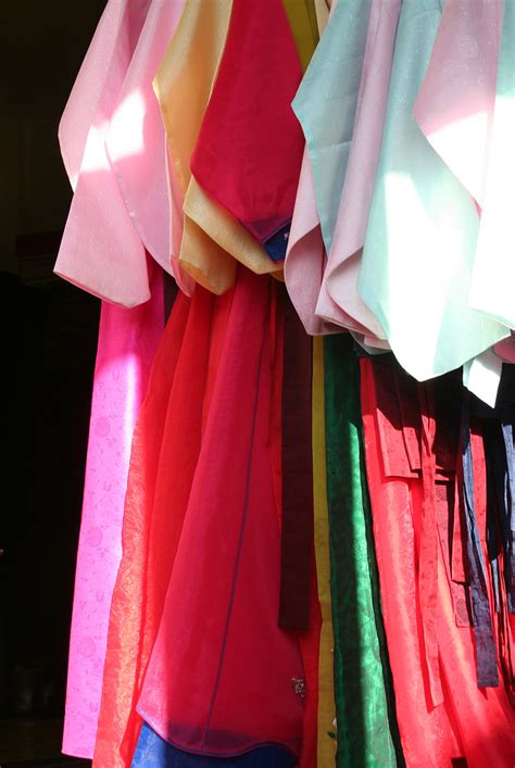 hanbok | Colourful traditional Korean clothes - hanbok. | hojusaram | Flickr