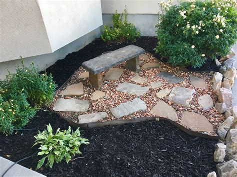 How to Keep Landscaping Fresh with Landscape Mulch - All Metro Service Companies