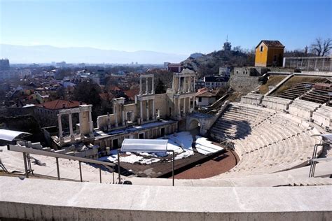 The Old Plovdiv : the architectural and historical reserve in 55 ...