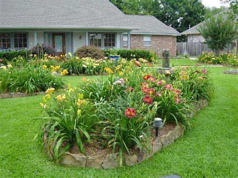 Landscaping with daylilies