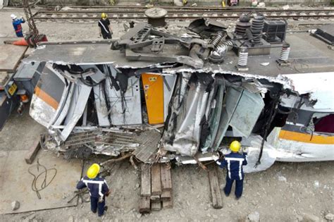 Taiwan Train Crash Truck Slid To Tracks Just A Minute Before Hit | IBTimes