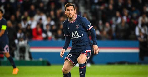 Lionel Messi in action for PSG against Lens, Parc Des Princes, April ...