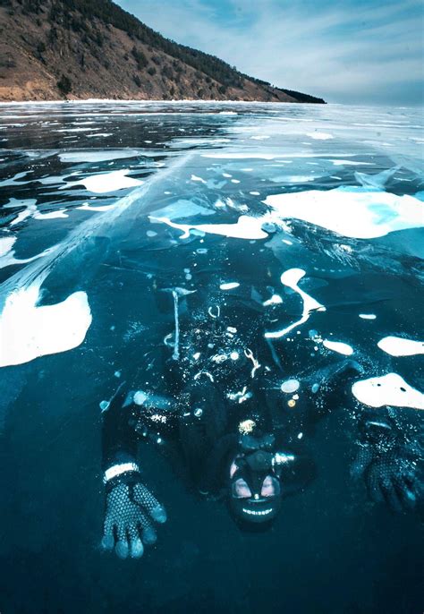 Ice Diving, Lake Baikal - Russia : r/thalassophobia