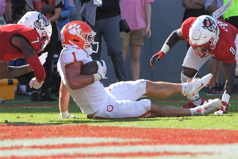 Will Shipley Injury Update: Latest on the Clemson Tigers RB's Status ...