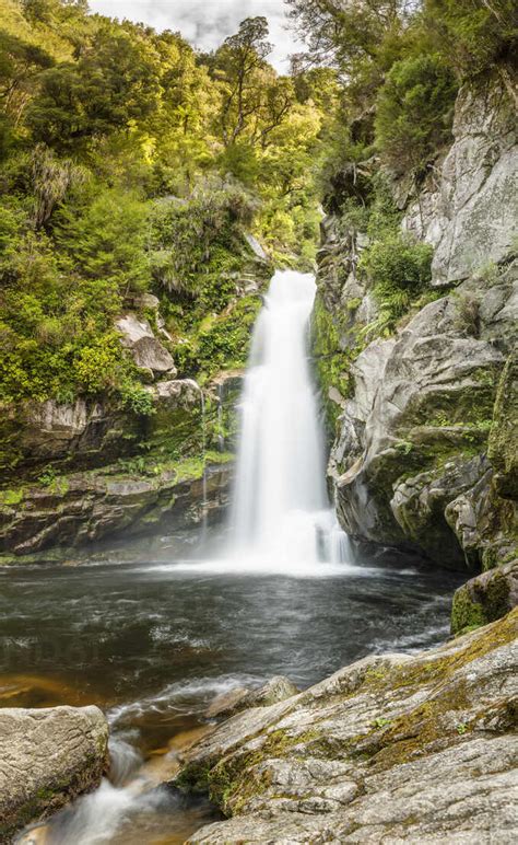 Wainui Falls, Wainui Falls Track, Golden Bay, Tasman, South Island, New ...