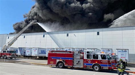 Update: Walmart distribution center ablaze for nearly 48 hours - FreightWaves