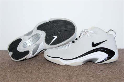 Nike Air Pippen II Retro 2006 (Neutral Grey/Black-White) | Basketball shoes for men, Mens ...