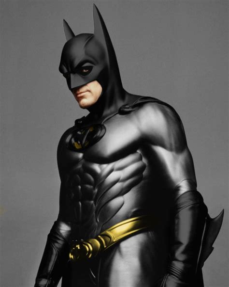 Descubrir 63+ imagen batman and robin suit - Abzlocal.mx