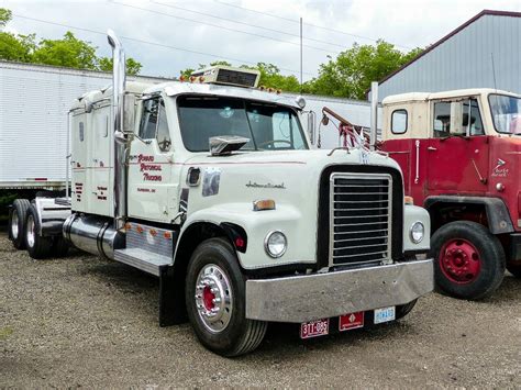 Semitrckn — 1962 International classic | Trucks, Semi trucks, International harvester truck